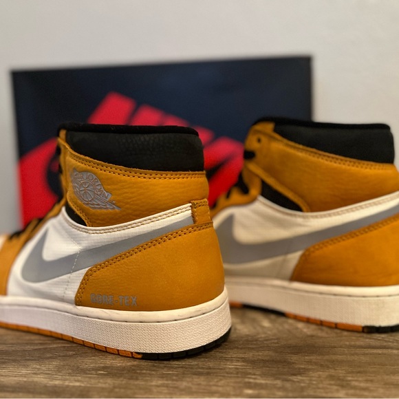 barely orange 1s